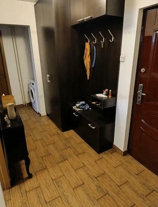 Apartament 2 camere, Teiul Doamnei, an 1983, etaj 4/8