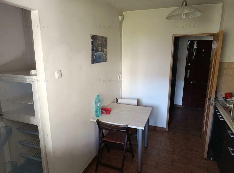 Apartament 2 camere, Teiul Doamnei, an 1983, etaj 4/8