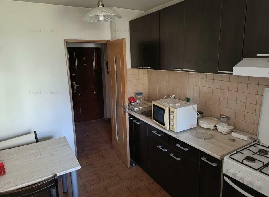 Apartament 2 camere, Teiul Doamnei, an 1983, etaj 4/8