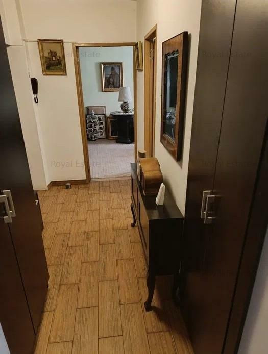 Apartament 2 camere, Teiul Doamnei, an 1983, etaj 4/8