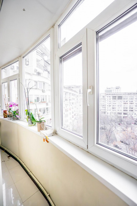 Vanzare apartament 4 camere, Bd Unirii