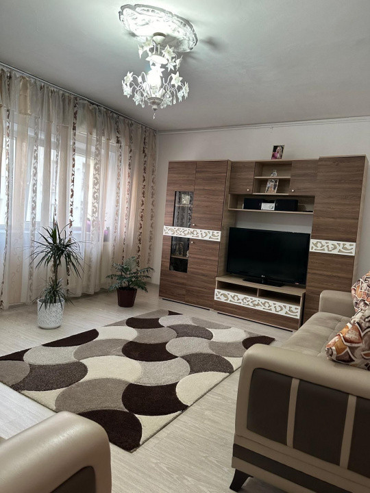 Apartament 3 camere, decomandat, Nerva Traian