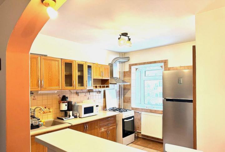 Apartament 3 camere, decomandat, Nerva Traian