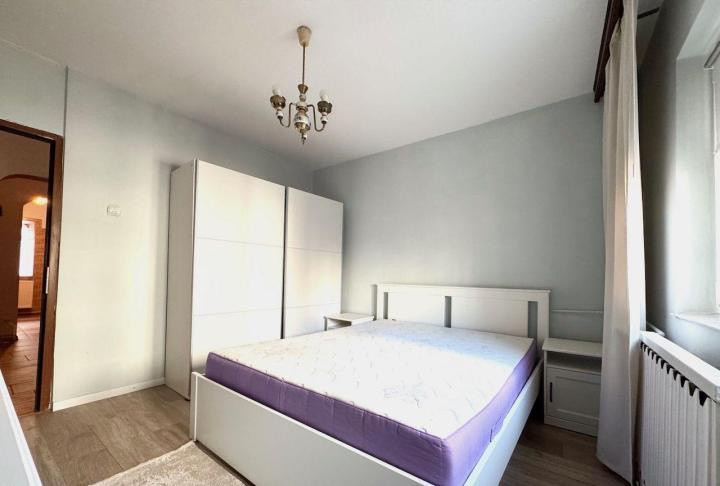 Apartament 3 camere, decomandat, Nerva Traian